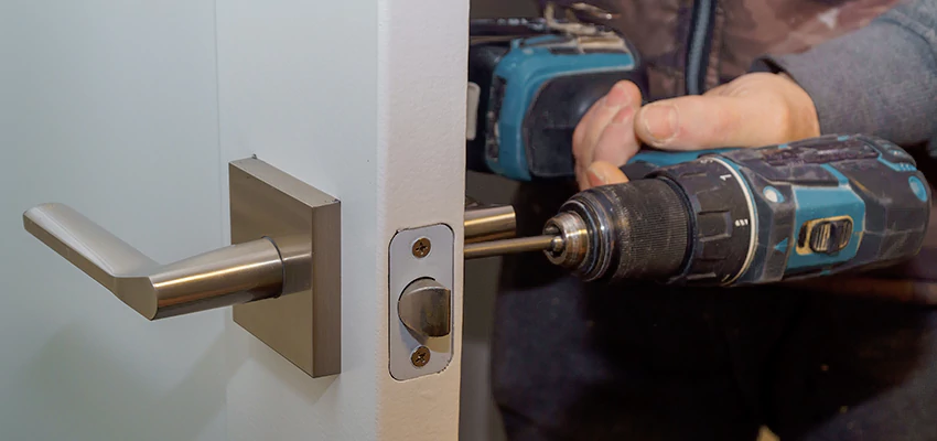 Broken Door Handle Lock Repair in San Bruno, California