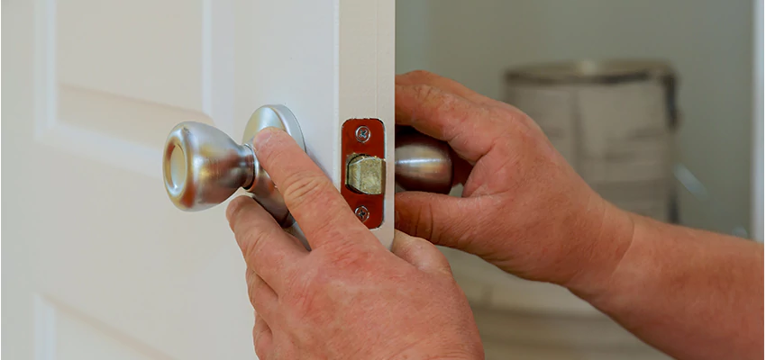 AAA Locksmiths For lock Replacement in San Bruno, California